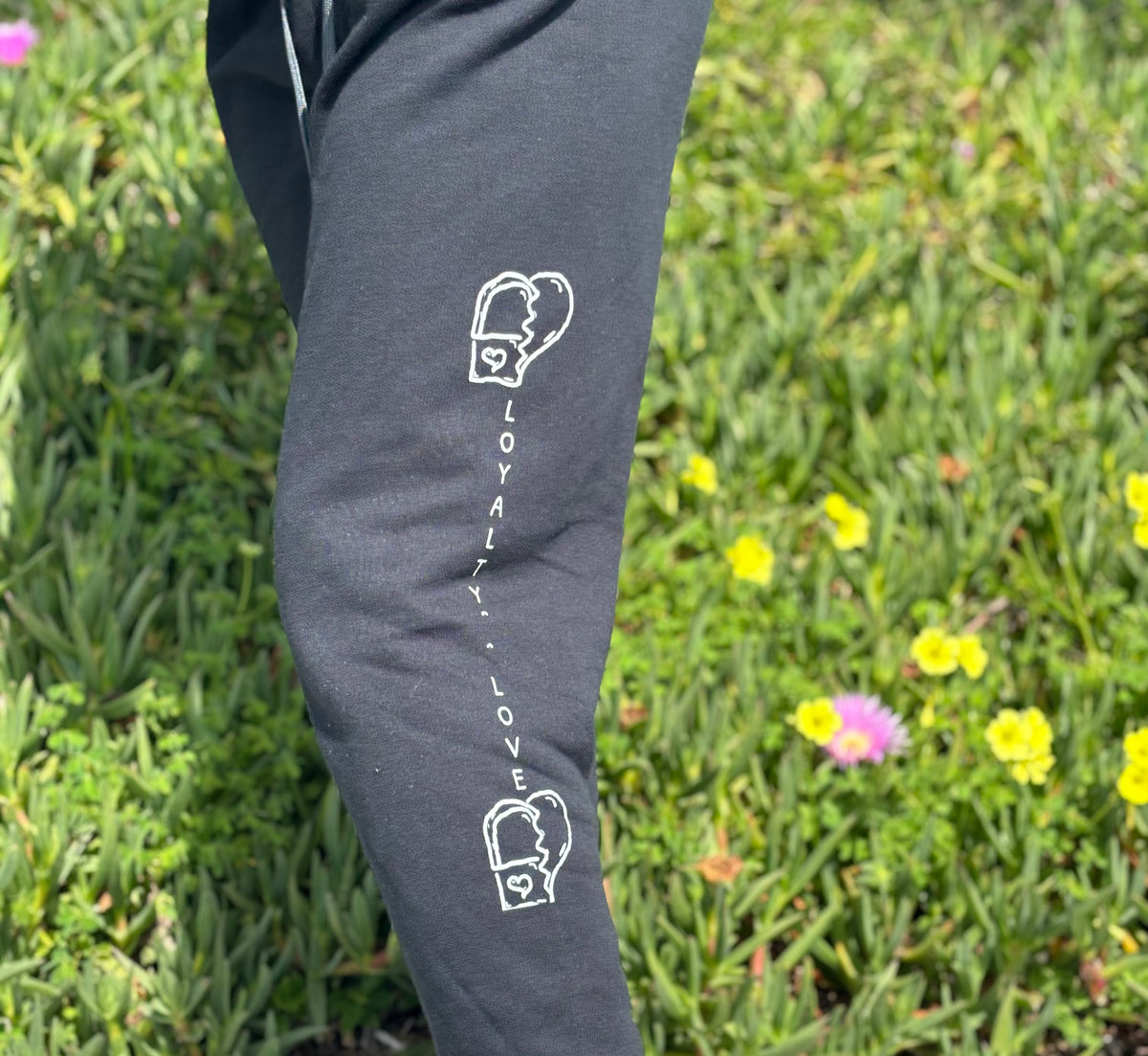 Spineless-heart letter joggers