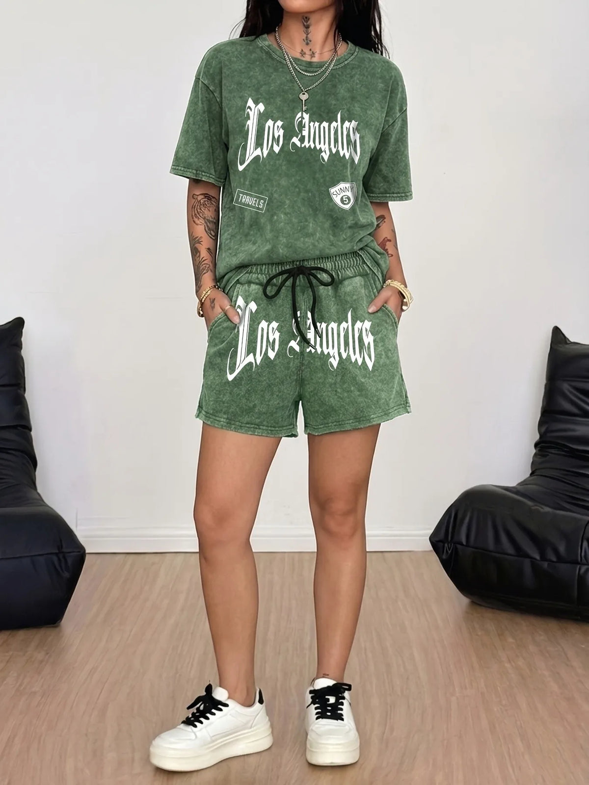 Summer women's suit with letter print lightweight breathable casual and fashionable streetwear clothing