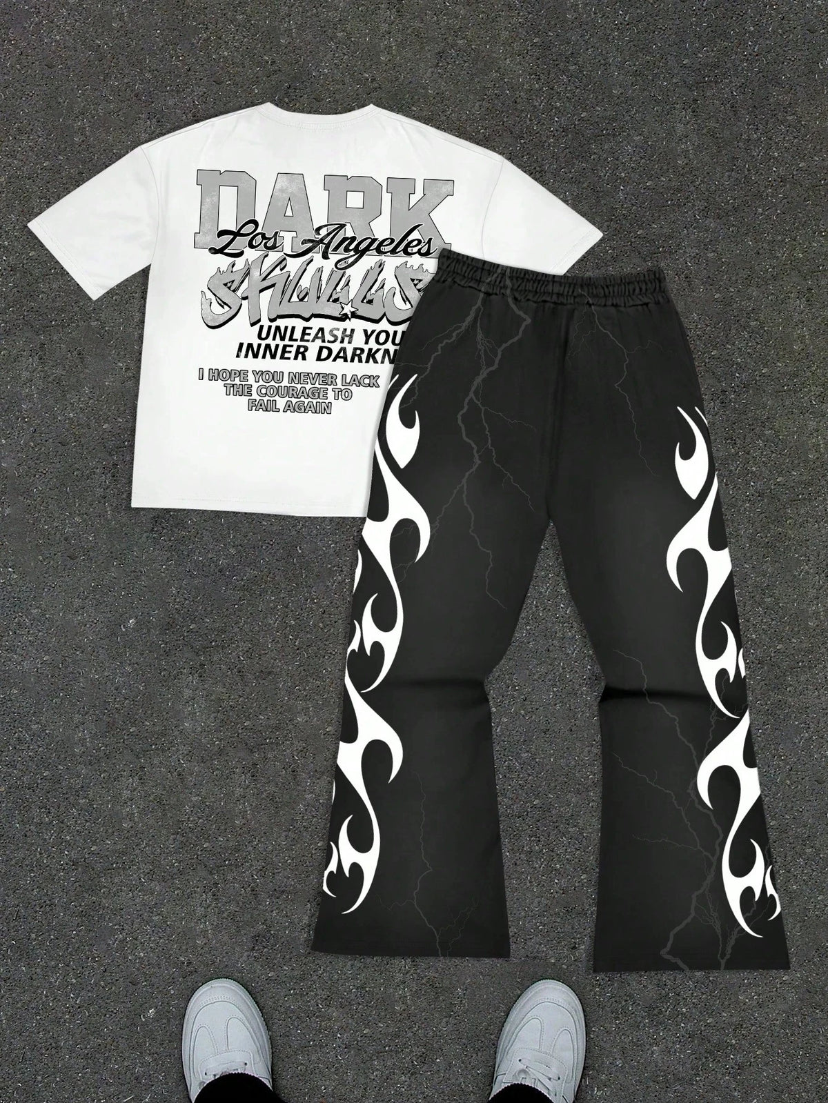 2pcs/Set Men Portrait & Letter Graphic Casual O-Neck Short Sleeve Tee Flared Leg Pants Summer Street Style Tee Flared Pants Set