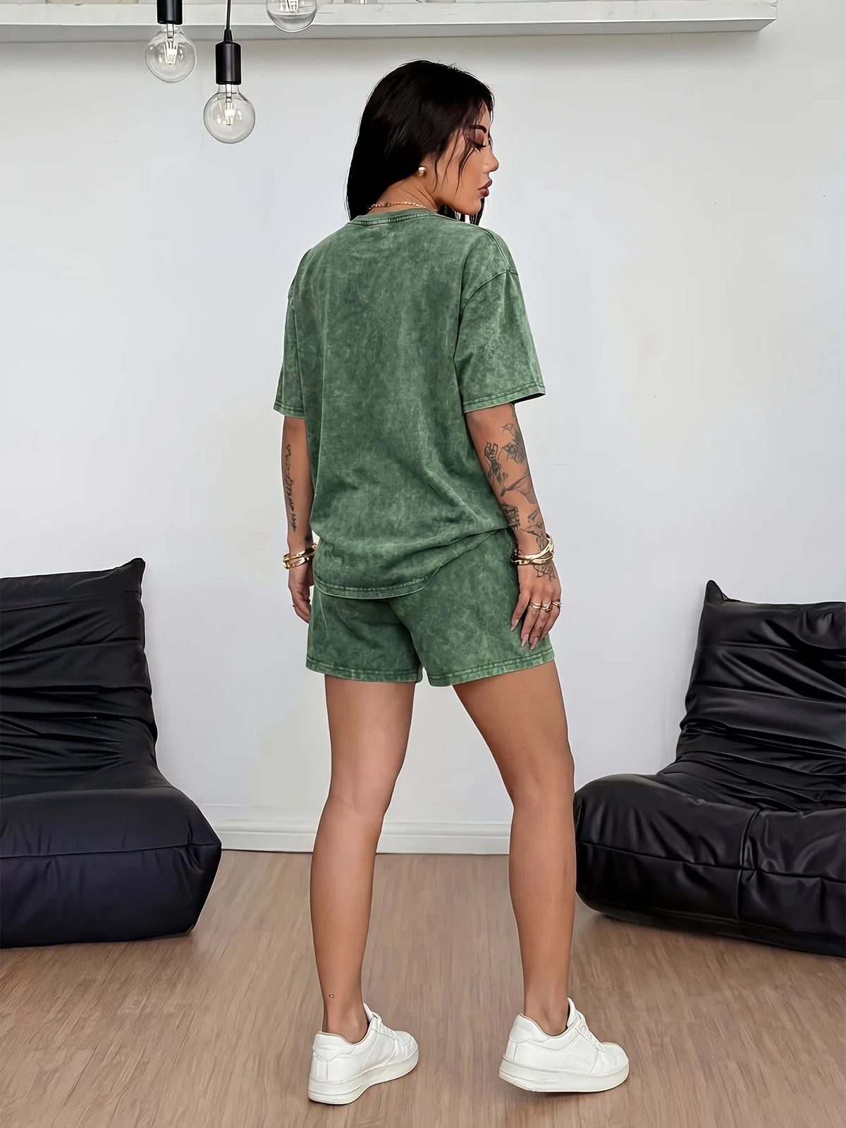Summer women's suit with letter print lightweight breathable casual and fashionable streetwear clothing